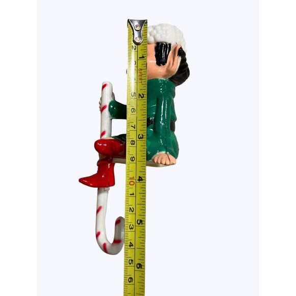 Holiday Stocking Hangers Set Of Four Vintage Plastic Hangers - Picture 9 of 15